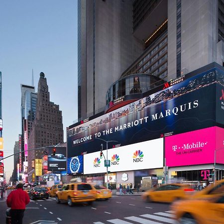 Hotel New York Marriott Marquis Exterior foto Marriott Marquis in 2018